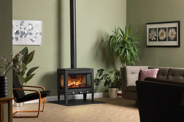 Charlton & Jenrick Purevision LPV8 houtkachel op voetstuk